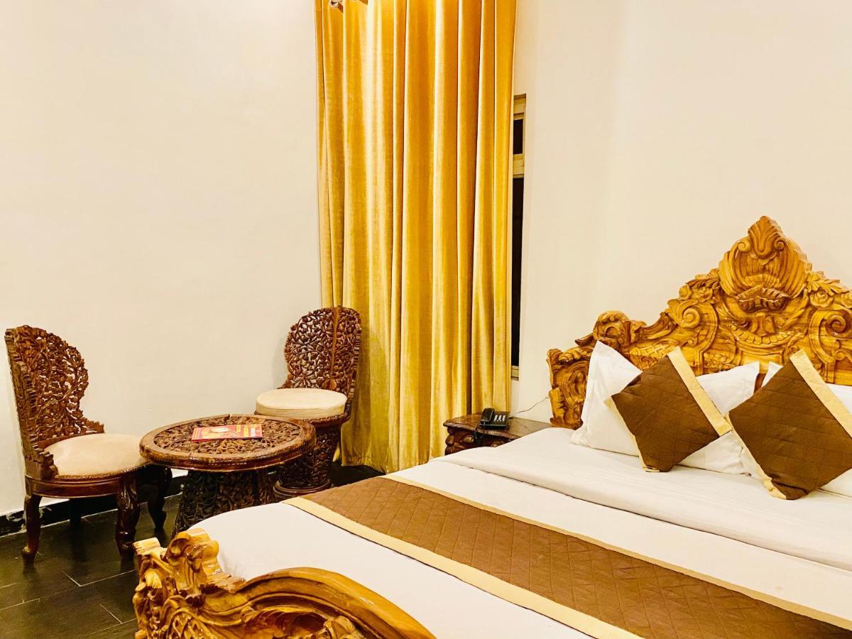 River Inn Hotels&Resorts Haridwar Bagian luar foto